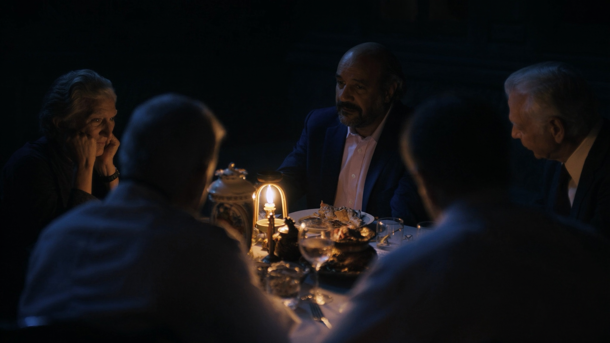 An intimate leadership dinner in a Goan villa