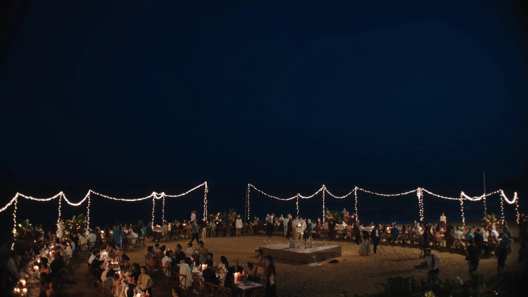 A beach gala dinner at night